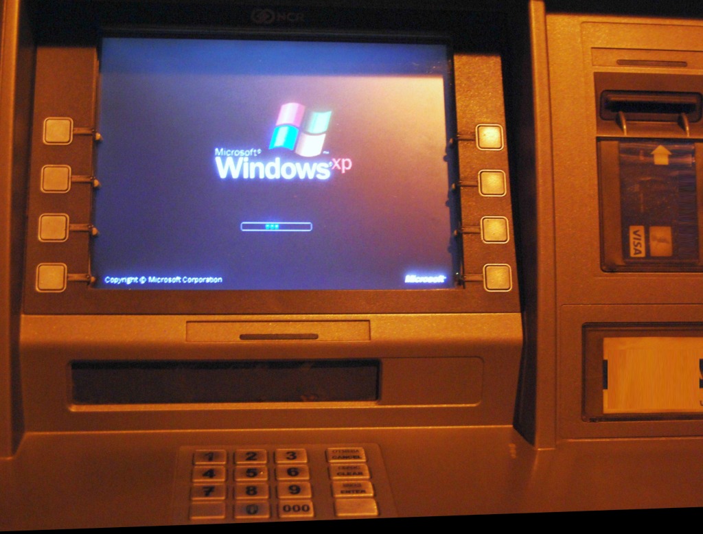 Например, согласно NCR, производителю банкоматов, XP используется в 95% банкоматов, и только треть из них перешли на более новые версии ОС